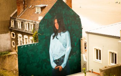 Jarus place l’image de la femme au centre d’une fresque tout en contraste boulevard Sainte-Beuve