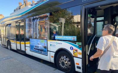 Un bus pour une visite guidée originale et gratuite à réserver auprès de l’office de tourisme