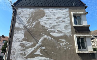 Les enfants et la plage, l’art de transformer une image simple en une belle émotion par Guido Van Helten